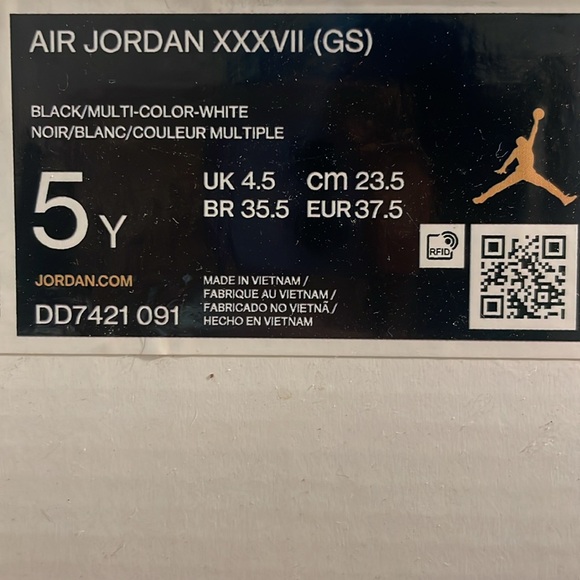 Jordan Air XXXVII GS Boys Shoes Sz 5y (slightly used) - Picture 5 of 5